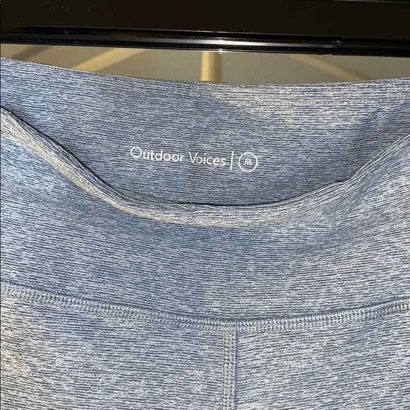 Outdoor Voices Dove Leggings Sz. M - Picture 3 of 3